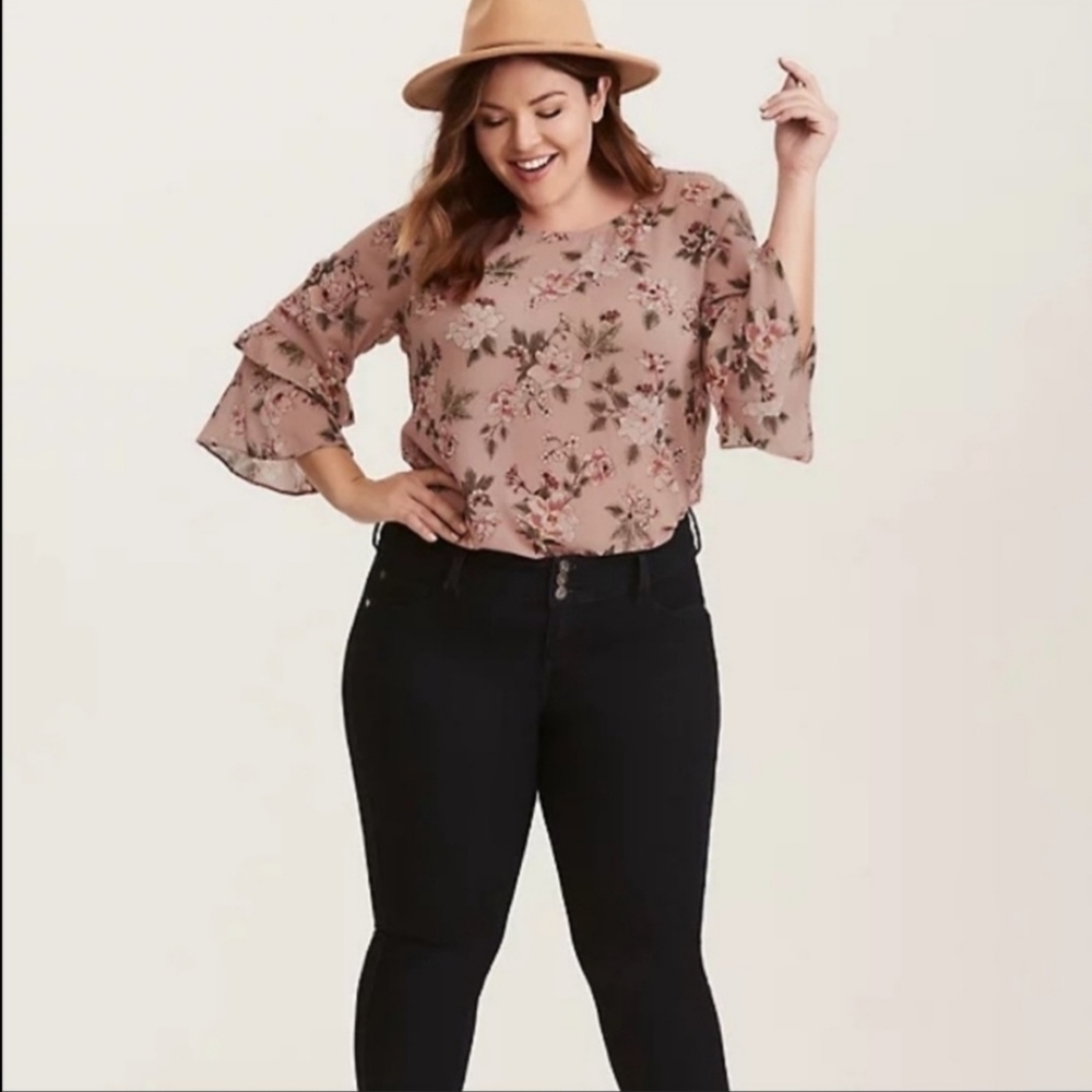 Torrid Chiffon Bell Quarter Sleeve Strappy Floral Top